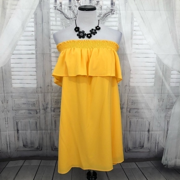 Altar'd State Dresses & Skirts - Altard State Medium Solid Yellow Strapless Tube Short Dress Sundress Ruffle